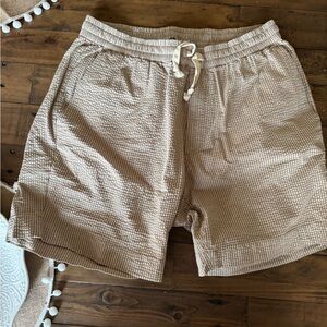 Men's Beige Checkered Flat Front Shorts